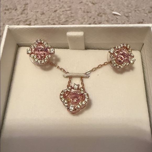 Swarovski Rose Gold Crystal Necklace - Picture 2 of 14